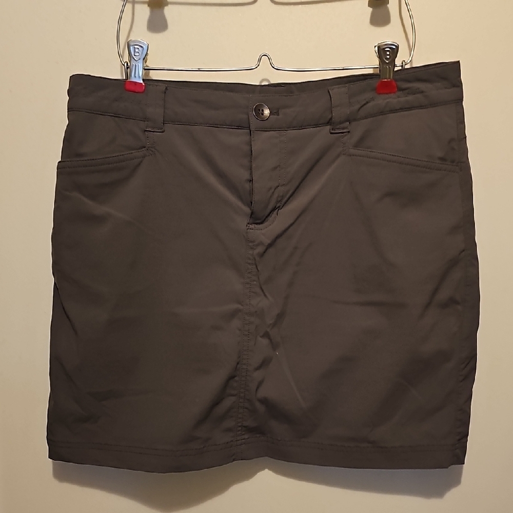 Eddie Bauer Gray Skort.